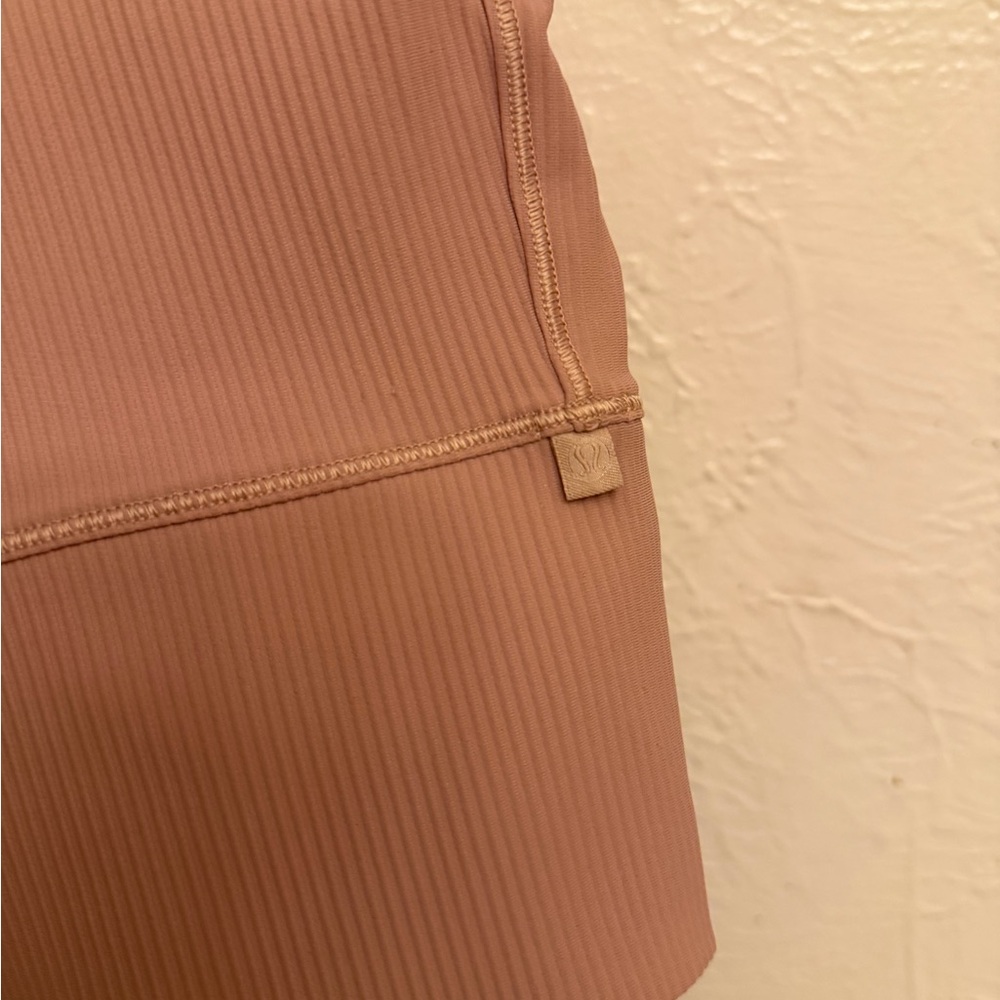 lululemon athletica Tank Top - Picture 3 of 5